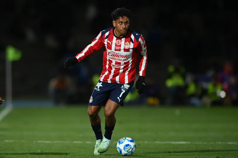 Luis Romo, jugador de Chivas, regresa a las convocatorias | IMAGO7