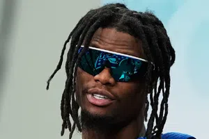 Dallas Cowboys dan etiqueta de jugador franquicia no exclusiva a George Pickens