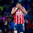 Chicharito en lamento en el Clausura 2026 tras fallar penal ante Cruz Azul | IMAGO 7