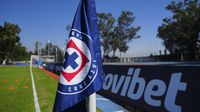 Banderín de Cruz Azul durante el Clausura 2026 de la Liga MX Femenil | IMAGO 7