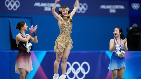 Alysa Liu tras conseguir el oro | AP