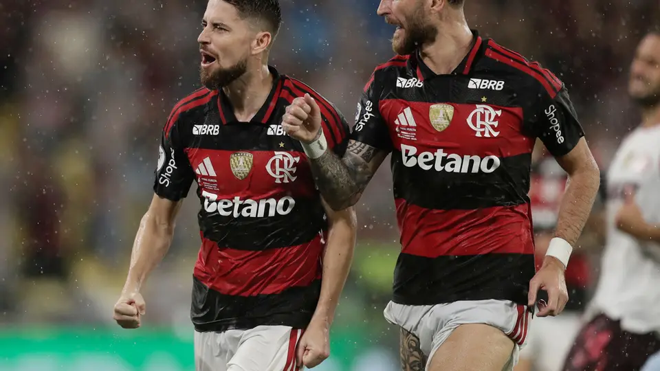 Flamengo, con gol de Jorginho, logró mandar el partido a Tiempos extra | AP