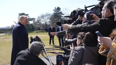 Trump habló con los medios sobre las negociaciones que sostiene Estados Unidos con Cuba/AP