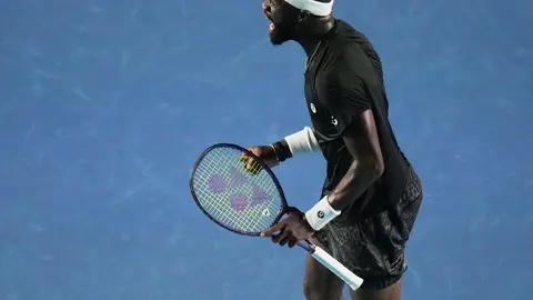 Tiafoe festeja un punto contra Belluci en el Abierto Mexicano de Tenis | AP
