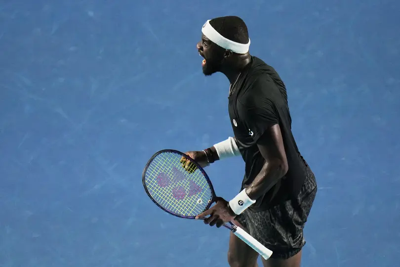Tiafoe festeja un punto contra Belluci en el Abierto Mexicano de Tenis | AP