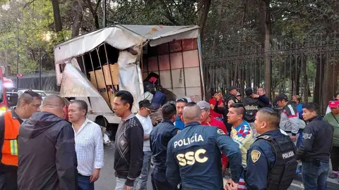 Peregrinos relataron que varios pasajeros dormían cuando ocurrió el impacto./ X:@LupitaJuarezH