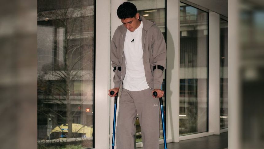 Edson Álvarez compartió imágenes tras su cirugía | INSTAGRAM edsonnalvarez