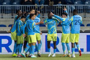 Jugadores de Philadelphia Union celebran un gol contra Defence Force en Concachampions | MEXSPORT