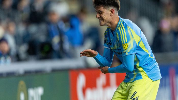 Jovan Lukic festeja su gol contra Defence Force en la Copa de Campeones Concacaf | MEXSPORT