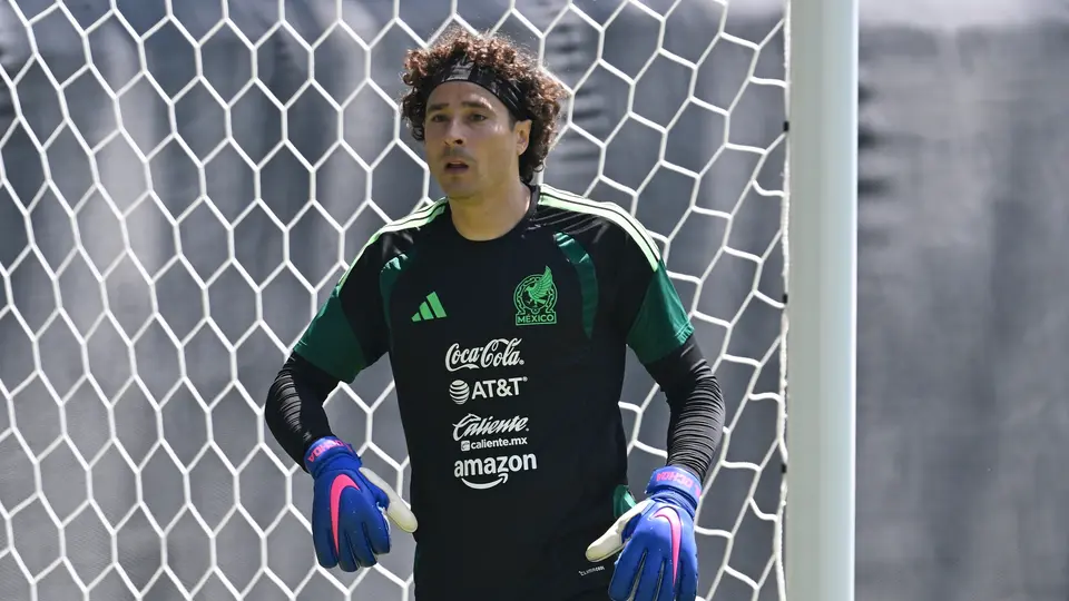 Guillermo Ochoa en un entrenamiento con la Selección Mexicana | MEXSPORT