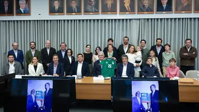 FMF rinde emotivo homenaje a Alberto de la Torre