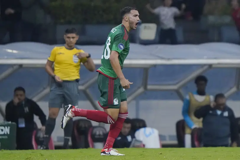 Luis Chávez anotando gol en la victoria de México ante Honduras en la Nations League 2023 | IMAGO7