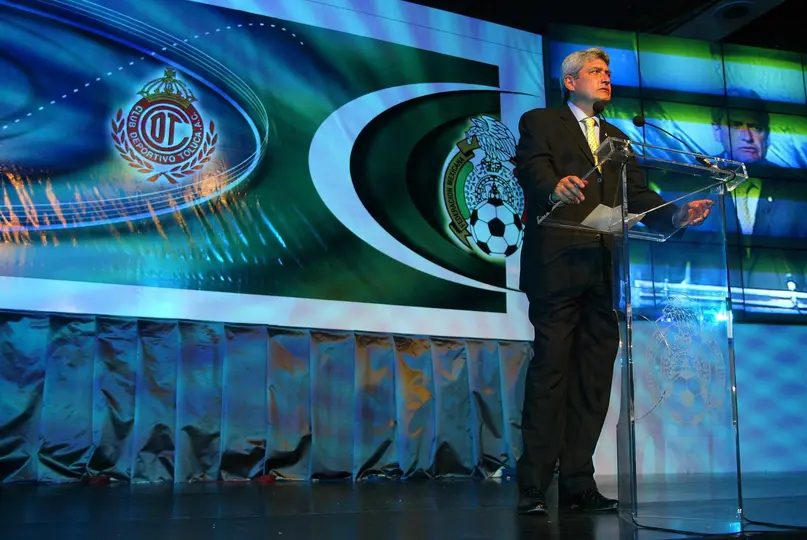 Alberto de la Torre como presidente de la FMF en 2003 | MEXSPORT