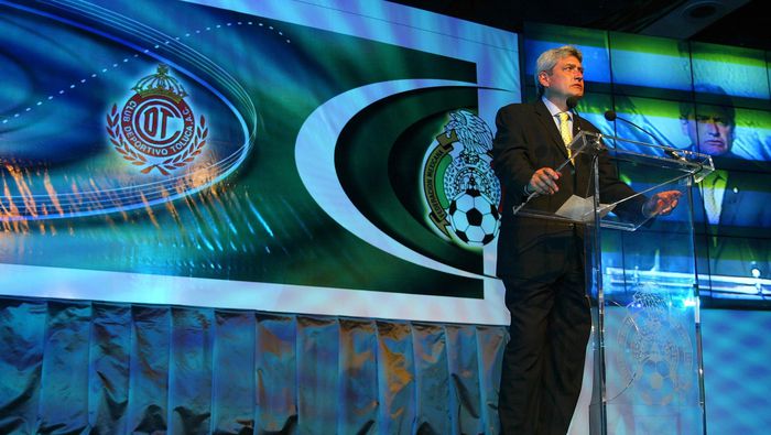 Alberto de la Torre como presidente de la FMF en 2003 | MEXSPORT