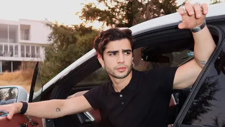 VIDEO: Aaron Mercury sufre asalto armado en CDMX junto a su madre: “Nos quitaron todo”