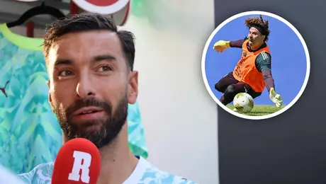 ‘Es un ejemplo para todos los porteros’: Rui Patricio se rinde en halagos para Memo Ochoa