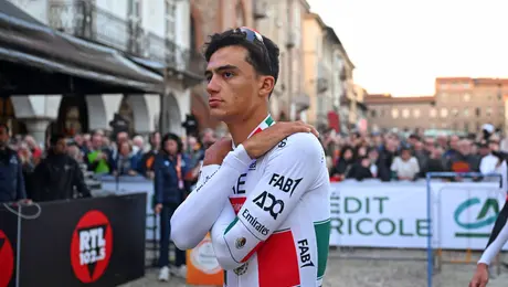 Revelan gravedad de la lesión de Isaac del Toro tras caída en Itzulia