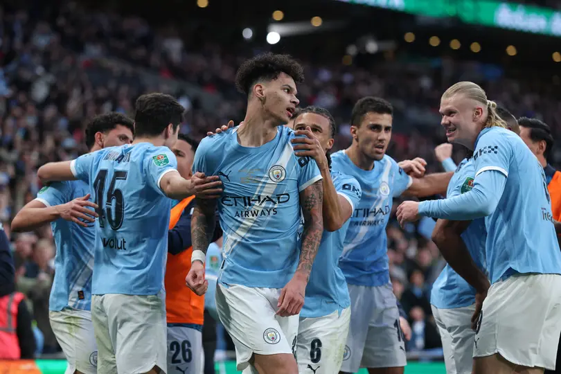 Rodri (izquierda de Haaland) celebrando el marcador final de la Copa de la Liga l AP