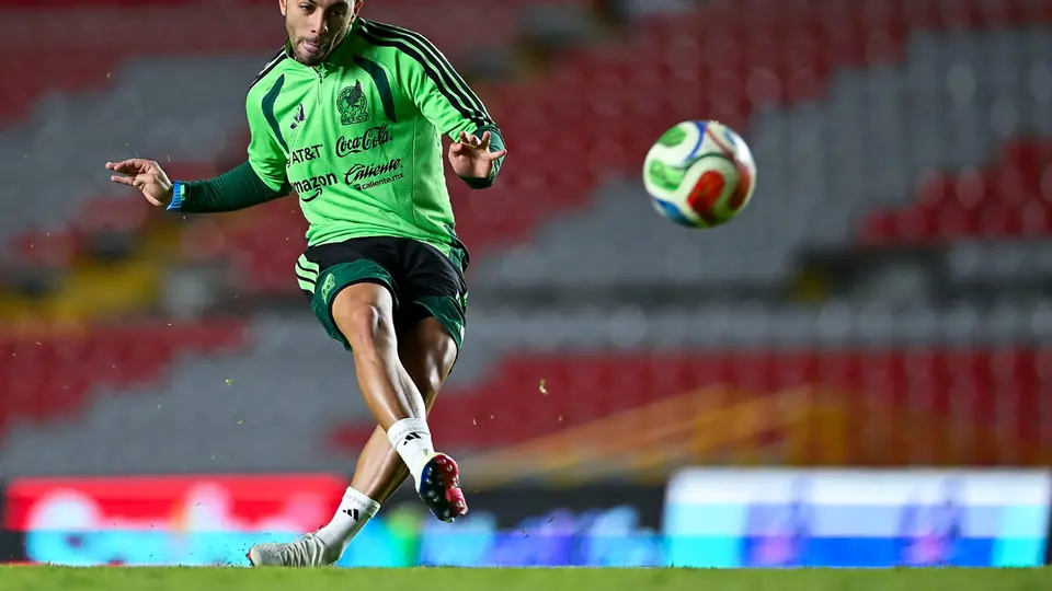Selección Mexicana en entrenamiento en el CAR | Caliente.mx