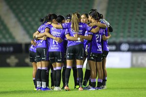 Jugadoras de Mazatlán en su último partido en El Encanto en el Clausura 2026 de la Liga MX Femenil | IMAGO 7