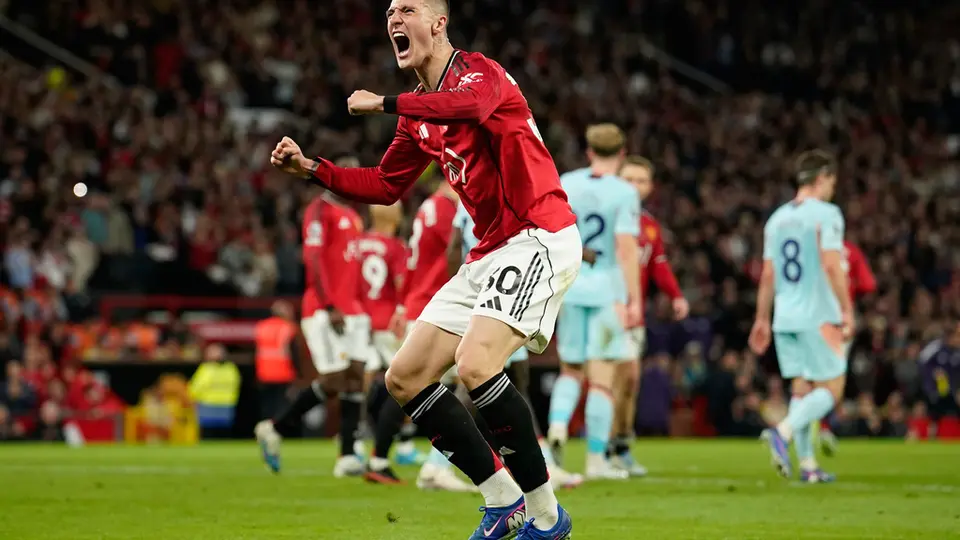 Manchester United vence al Brentford l AP