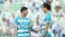 Santos Laguna propina goleada a un desangelado Monterrey