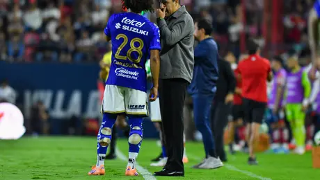 ¿Guarda a Carrasquilla para la Vuelta? Efraín Juárez sorprende en su 11 inicial