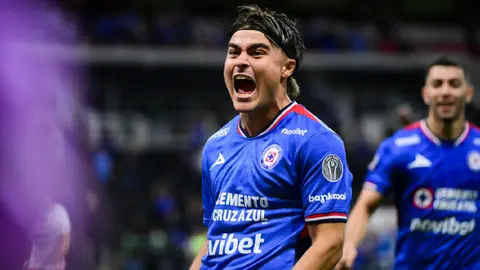 Luka Romero, jugador de Cruz Azul, en festejo de gol | IMAGO7
