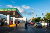 Pagar gasolina con tarjeta o vales será más barato en México desde el 1 de mayo