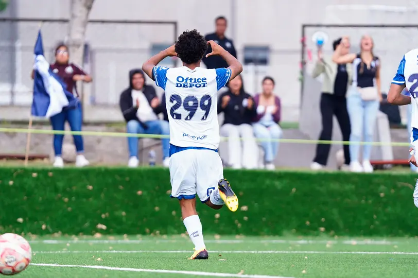 Santiago Pérez celebra un gol | IMAGO7