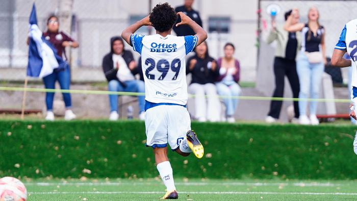 Santiago Pérez celebra un gol | IMAGO7