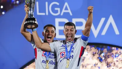 Cruz Azul lanza 'pedrada' a Pumas: "No es película, es cine"
