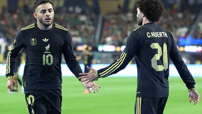 ¿Quién se sale? 'Chino' Huerta reportará con la Selección Mexicana