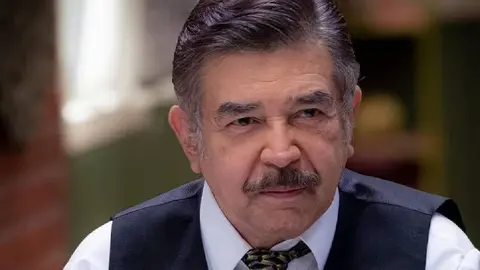 El actor de “Una Familia de 10” aseguró que se encuentra bien de salud tras la falsa noticia viral./ X