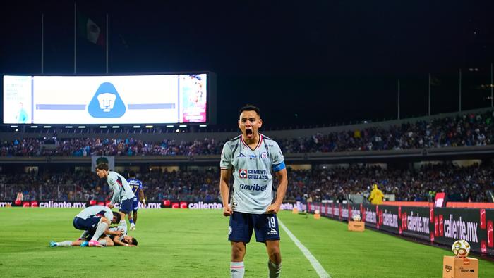 Carlos Rodríguez en celebración con Cruz Azul | MEXSPORT