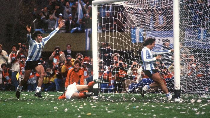 Mario Kempes celebra su gol con Argentina en la Final de la Copa Mundial 1978 | AFP