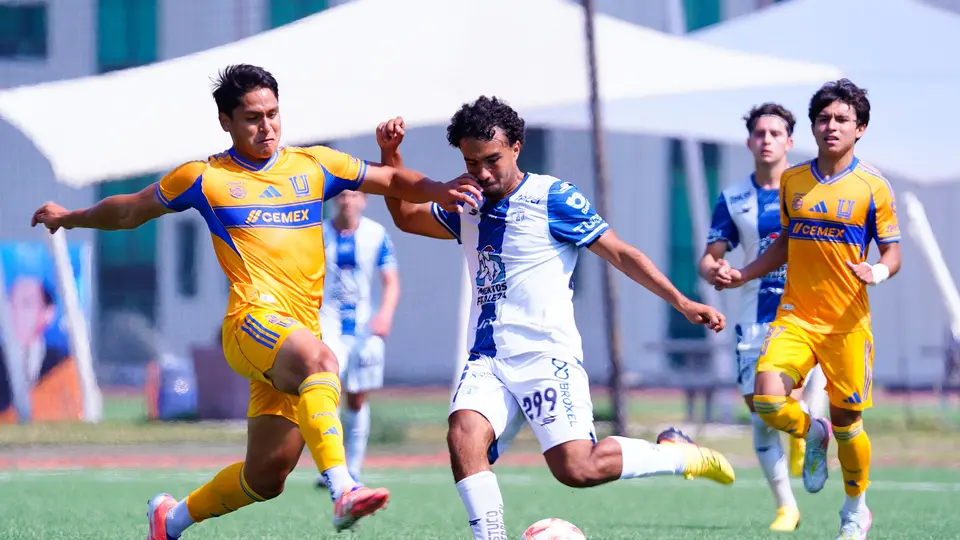 Santiago Pérez en un partido de Pachuca | IMAGO7