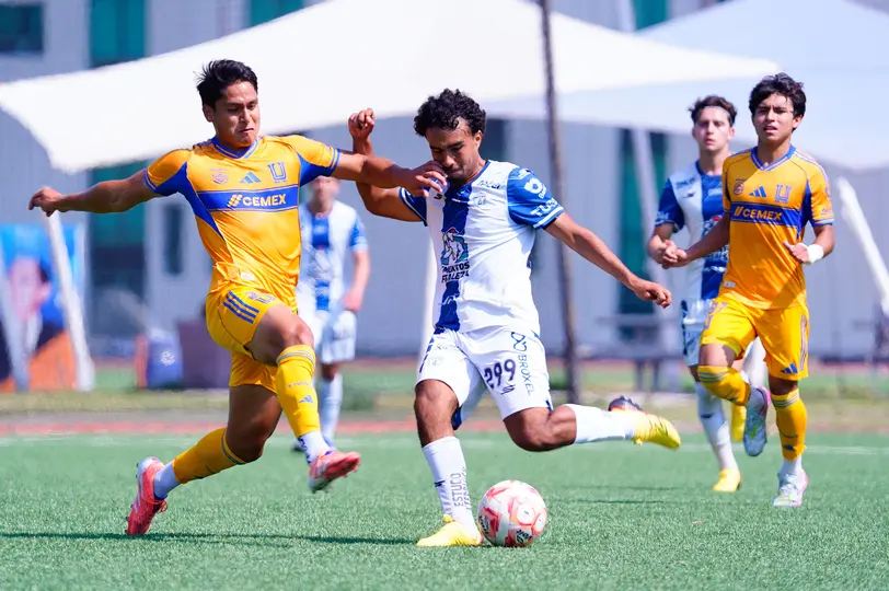 Santiago Pérez en un partido de Pachuca | IMAGO7