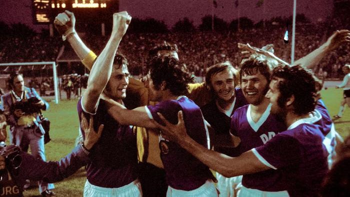 Alemania Democrática venció a Alemania Federal en la Fase de Grupos | FIFA