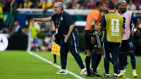 Acepto que la decepción de Uruguay la vuelquen sobre mí: Bielsa