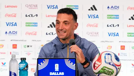 "Piensa en el grupo": Scaloni revela el noble gesto de Messi que sacrificó un récord en el Mundial