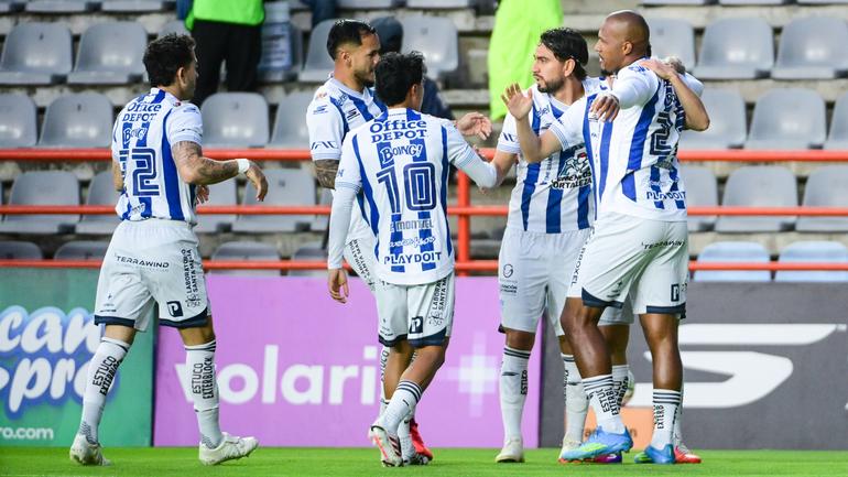 Pachuca celebra el primer gol ante Querétaro | Imago7