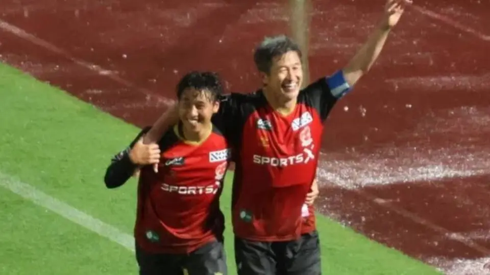 Kazuyoshi Miura, el futbolista más veterano del mundo, vuelve a marcar a los 59 años