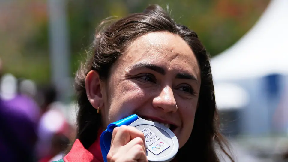 Sara Roel celebra la medalla de plata en los Juegos Centroamericanos | AP