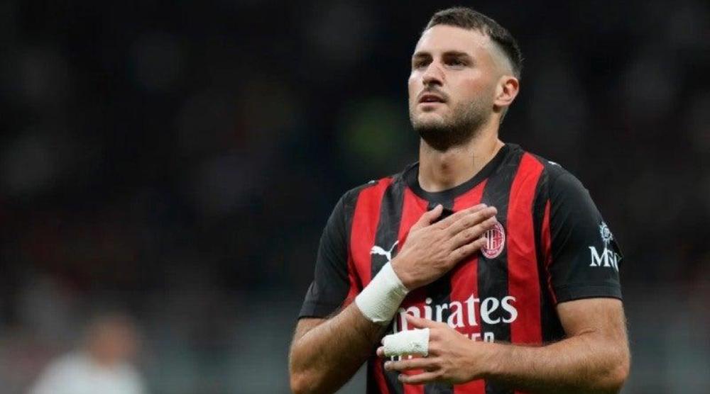 Santiago Giménez con AC Milan | AP