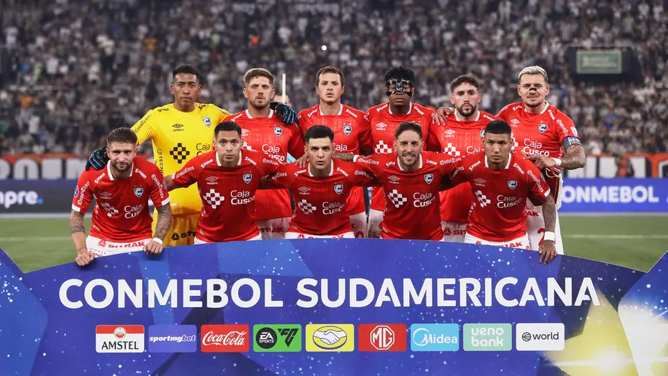 Cienciano de Perú también avanzó | AP