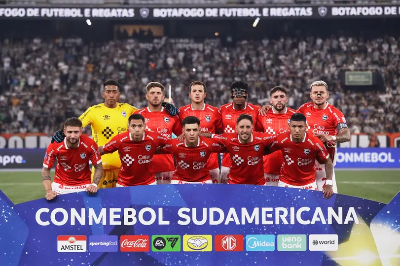 Cienciano de Perú también avanzó | AP