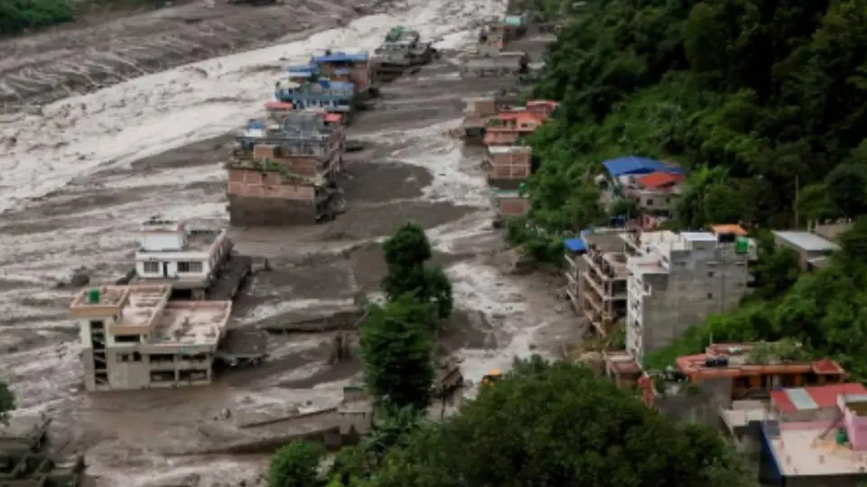 Nepal actualiza cifra de víctimas tras el desastre natural / Captura de pantalla