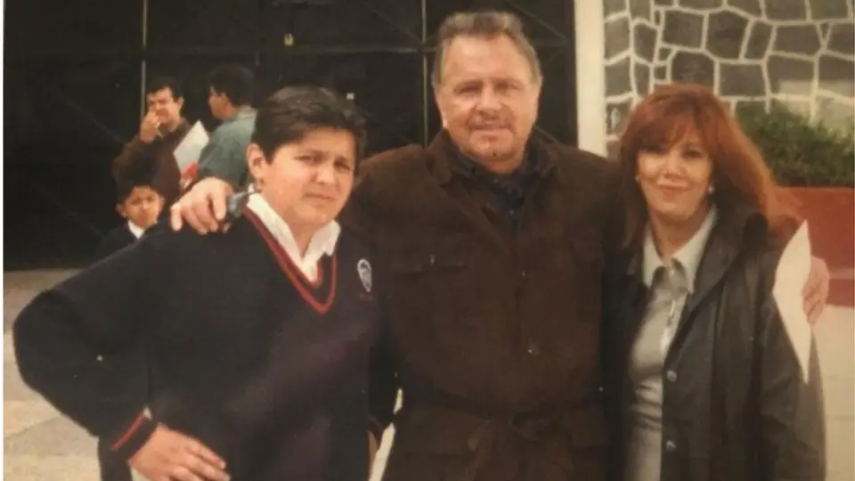Paco Stanley visitando a su hijo en la primaria / Redes Sociales
