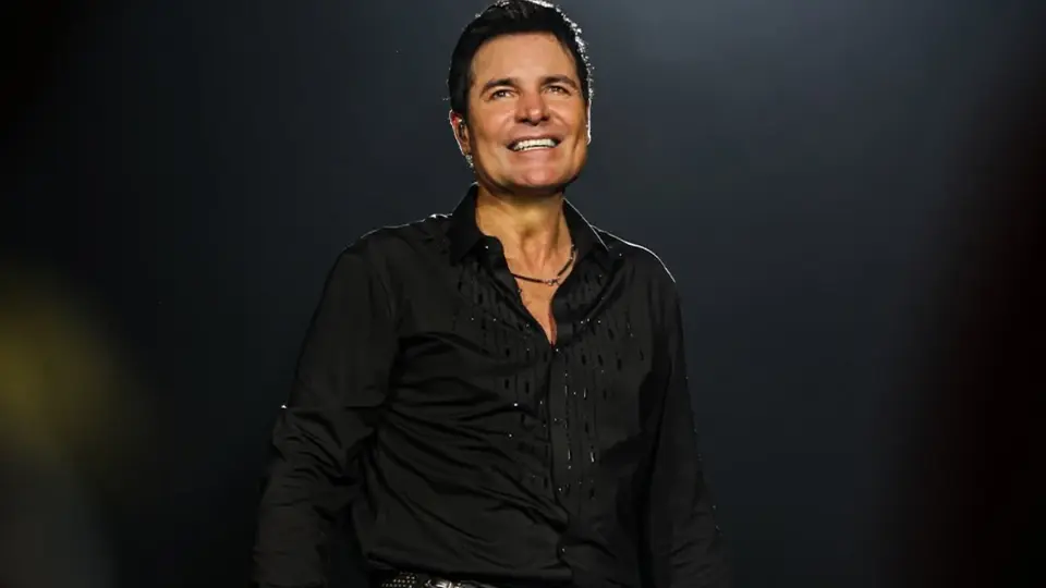 Chayanne reta a sus fans a una batalla de "farmear aura". / @CHAYANNE